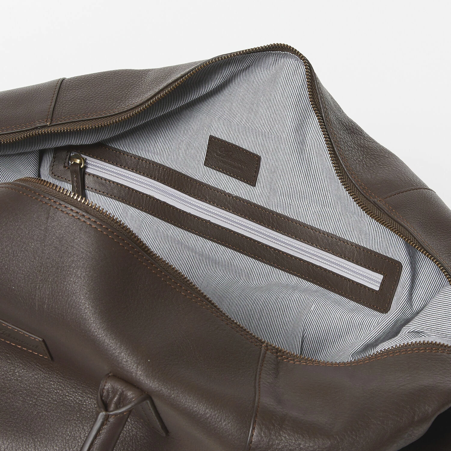 Ashwood Coffee Brown Leather Weekend Bag 3 Ashwood Coffee Brown Leather Weekend Bag - Image 3