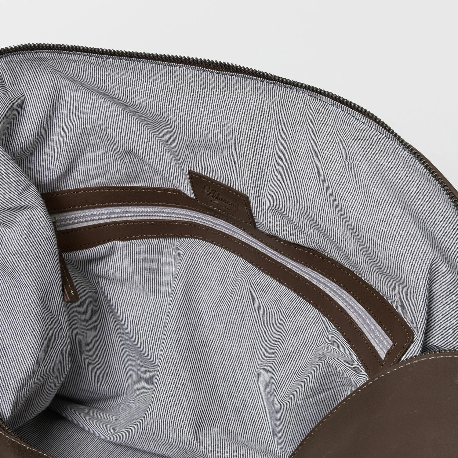 Ashwood Brown Leather Weekend Grab Bag 3 Ashwood Brown Leather Weekend Grab Bag - Image 3